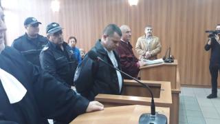 БЛИЦ TV: Прокурор и адвокат в лют спор зверско ли е убийството на пловдивския доцент