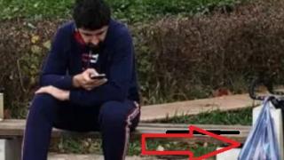 СНИМКА какви ги върши млад баща с бебе в количка вбеси майките в София