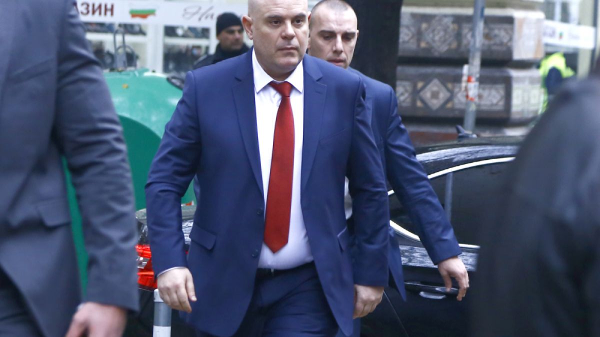 Гешев коментира кандидатурата на Цацаров за шеф на КПКОНПИ и обяви, че...