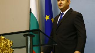 Президентът започва консултации за промени в Конституцията