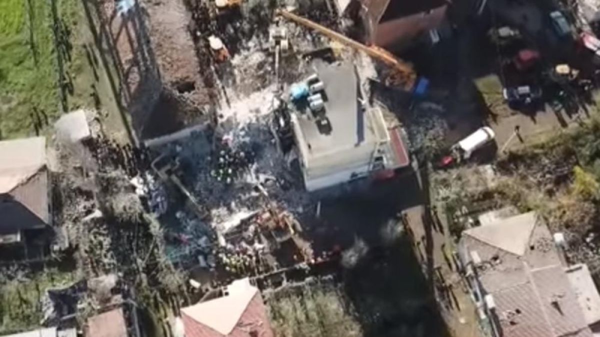 Апокалиптични КАДРИ от дрон: Албания е в руини, паника и хаос след трусовете