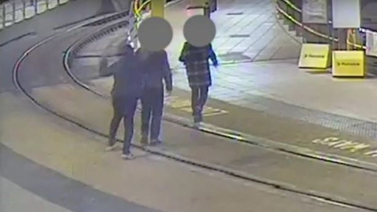 Шок: Терорист с вик "Алах е Велик" коли двойка в Манчестър ВИДЕО