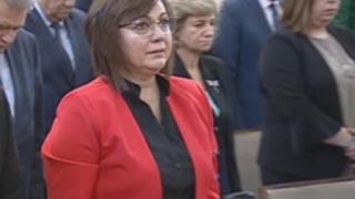 Нинова избухна в сълзи за Стефан Данаилов! Депутатите сведоха глави в мълчание 
