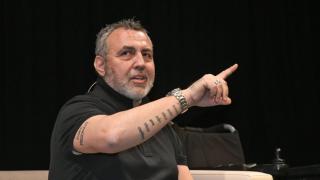 Христо Мутафчиев призна защо Стефан Данаилов го ударил силно по врата на сцената