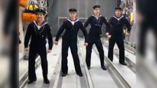 Финландски матроси взривиха мрежата с танца си ВИДЕО 