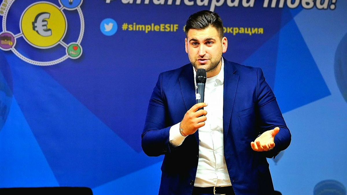 Евродепутат: Шамарът не беше европейски, а български!