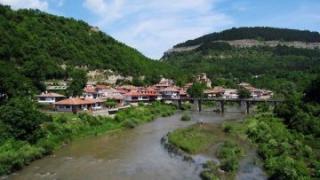 Във Велико Търново започнаха да си докарват по 20 000 лв. месечно само с разходки край града