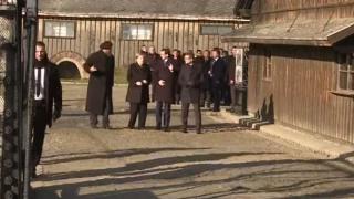 Меркел прекрачи прага на Аушвиц ВИДЕО 