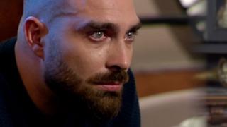 Майката на Тото от "Скандау" с разтърсващи разкрития за тежкото им минало 