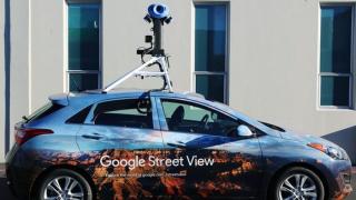 Брадат пришълец е запечатан в Google Street View СНИМКА