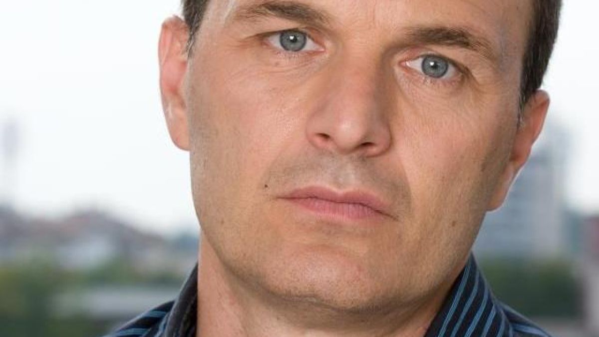 Наш финансов анализатор предупреди: Кризата идва, задължително направете това! 