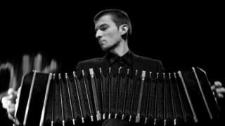 Ден на тангото: “El Bandoneon или пътят на бандонеона” в изпълнение на Михаел Долак СНИМКИ