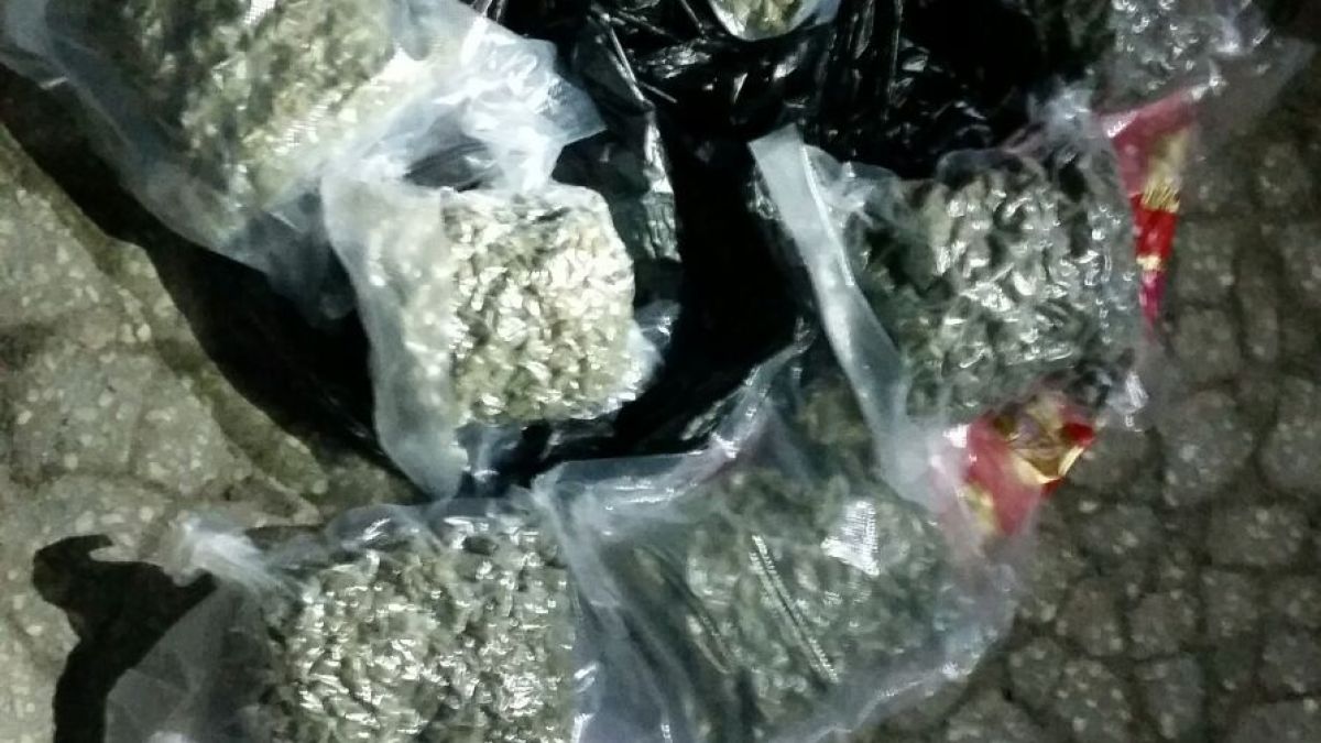Пловдивски ченгета претърсиха БМВ и се хванаха за главата СНИМКА 