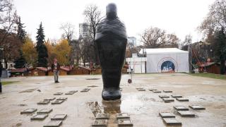 Не е за вярване какво се появи на мястото на бившия мавзолей в София СНИМКА