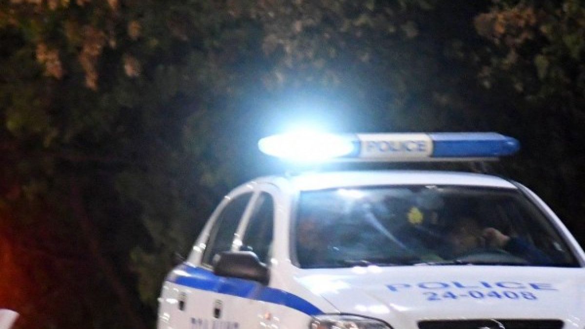 Братя се нахвърлиха срещу полицаи в Пловдив