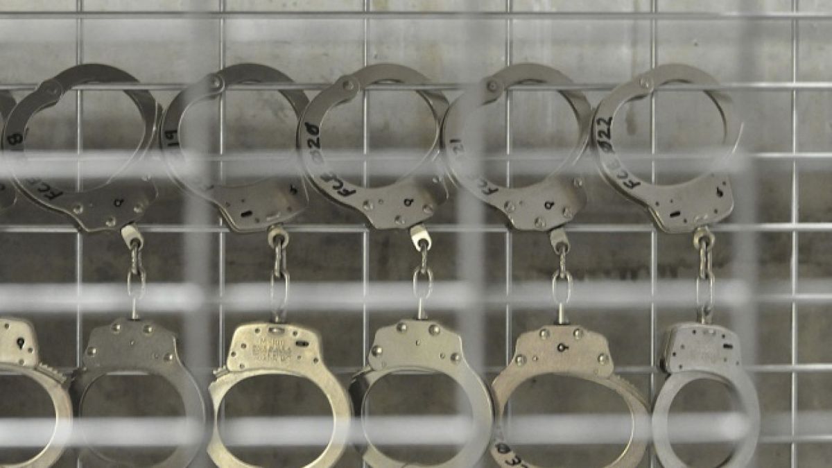 Непал задържа 122 китайски граждани за киберпрестъпления
