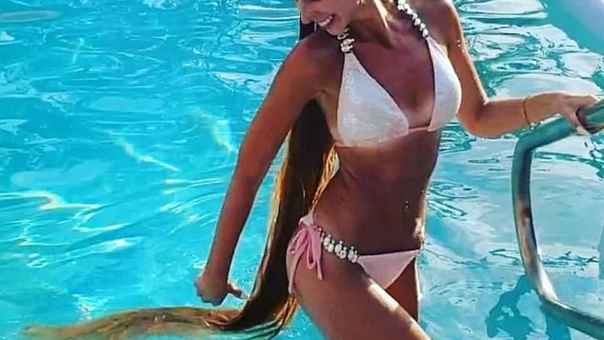 Истинска Рапунцел разкри за най-срамните предложения, които получава ВИДЕО