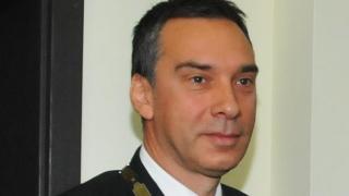 И кметът на Бургас с емоционално обръщение за Коледа