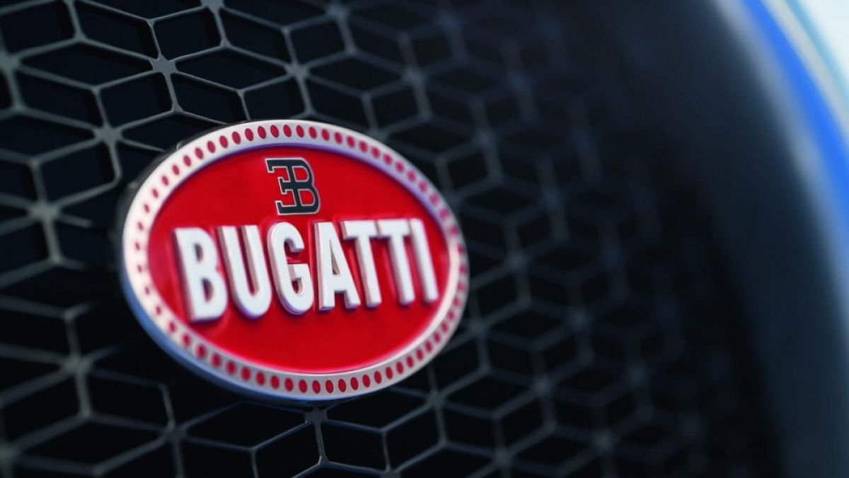 Единственият в света Bugatti Chiron със салон Hermès СНИМКИ