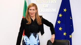 Министър Ангелкова с важни новини за българския туризъм