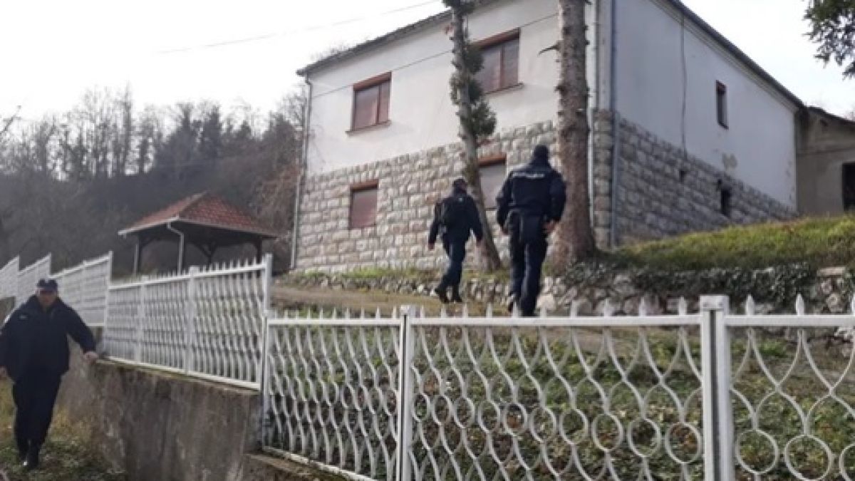 Цяла Сърбия е вдигната на крак в издирването на педофил чудовище СНИМКИ 