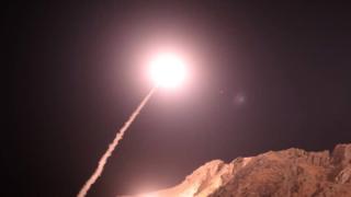 Американец загина при ракетно нападение срещу база в Ирак