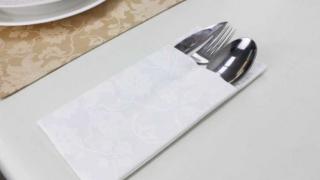 Защо туристите трябва да внимават с куверта в чешките ресторанти 