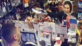 Крадла пробва хитър трик в магазин в Пловдив, но номерът й не мина ВИДЕО 