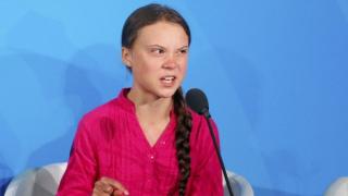 Тунберг отново истеряса, ето какво направиха полицаи