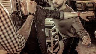 Пияни братя се млатиха като животни навръх Ивановден, нападнаха и полицаи