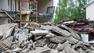 Невиждан ужас: Експлозия и грохот в завод ВИДЕО
