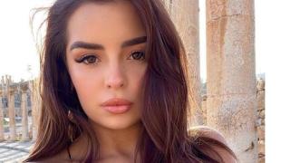 Деми Роуз побърка феновете със СНИМКА 18+ на "прасковката" си 