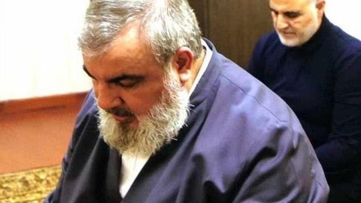 Вижте с кого се целува убитият генерал Сюлеймани на последните си СНИМКИ