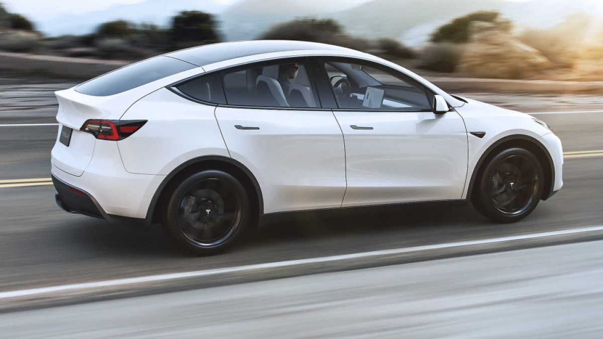 Tesla пуска нов модел през тази година
