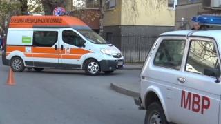 Психично болна спретна кървав екшън в София, нахапа... 