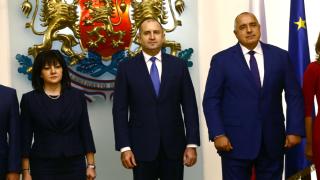 Горещ барометър: К-19 върна доверието в Борисов, а Радев... ГРАФИКИ
