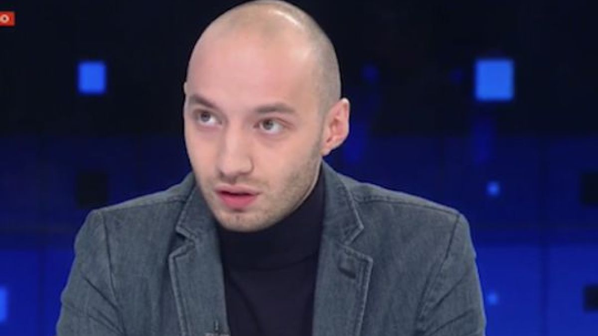 Политолози с лоши новини за бъдещето на задържания екоминистър