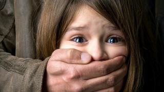 Французин педофил блудства с три дечица в Добричко, но няма да му се размине 