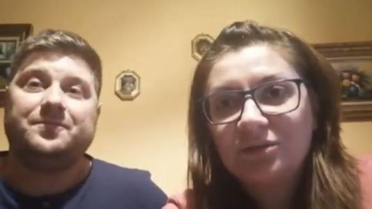 Социалните в Германия позволиха на родителите на 7-месечната Катерина най-накрая да я гушнат