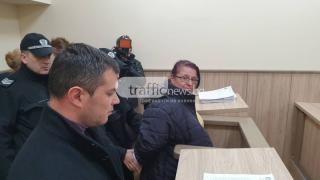 Бившата служителка на НОИ сви 200 бона от мераклии за големи пенсии