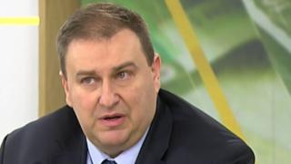 Емил Радев обяви условието, при което минималната заплата може да стане 760 лева