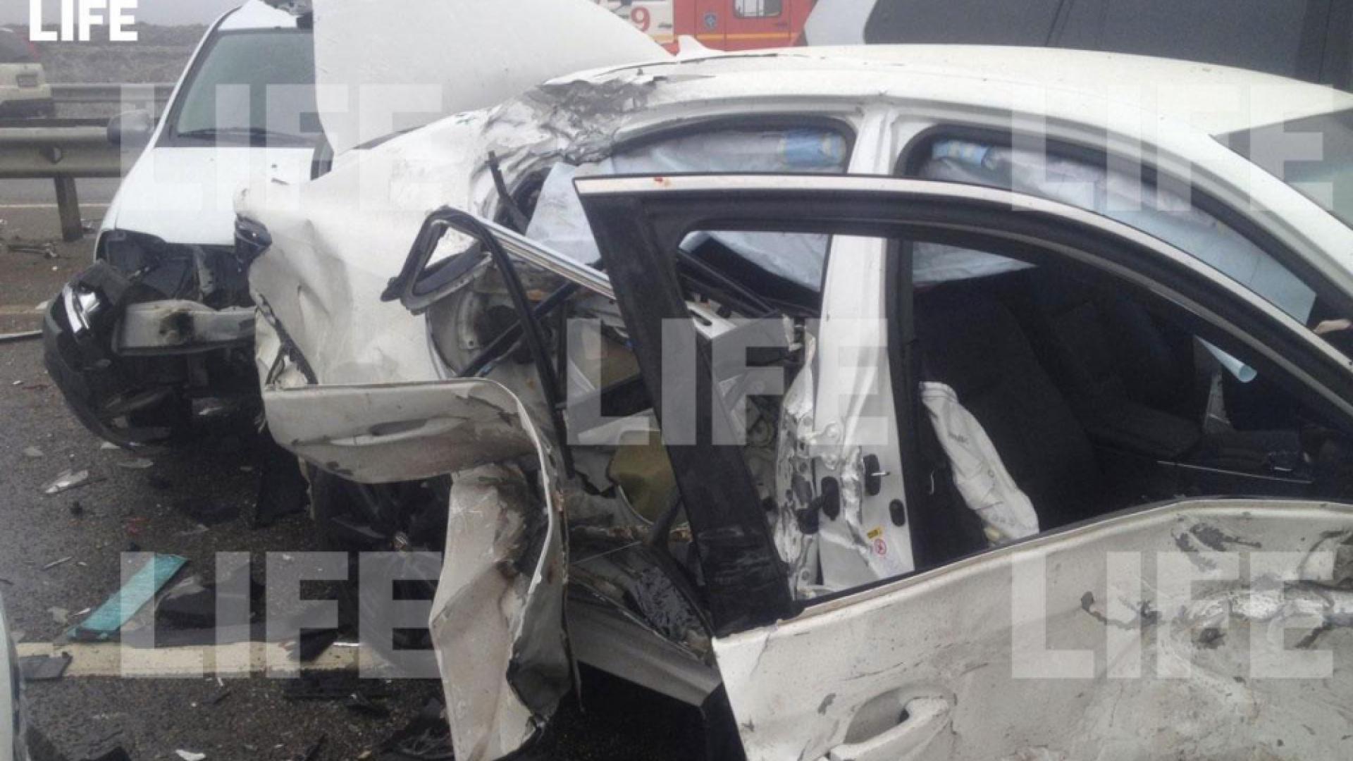 Ужасяваща касапница с десетки коли на магистрала ВИДЕО