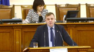 Каракачанов показа войните, които първи ще се хвърлят да защитават България ВИДЕО
