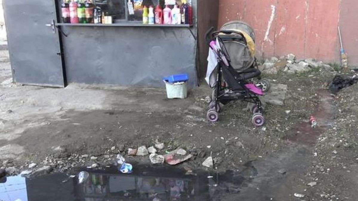 Вода няма, а в пловдивския цигански квартал гледките са апокалиптични