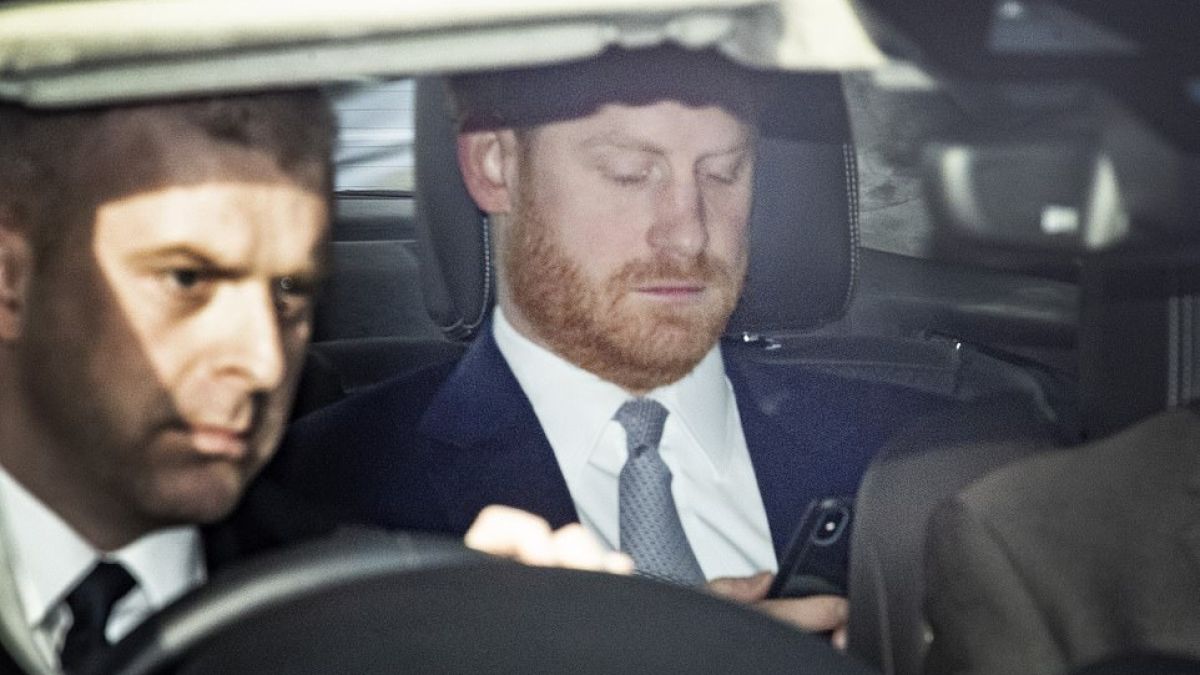 Хари е в безизходица заради Меган, а Елизабет II бясна заради 2,4 млн. паунда СНИМКИ
