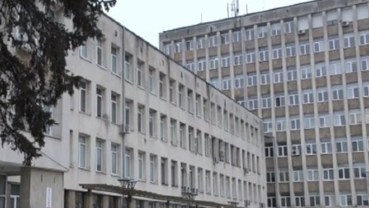 От болницата в Смолян с извънредни новини за първата жертва на свинския грип у нас  