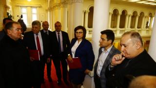 Нинова с първи думи след внасянето на вота 