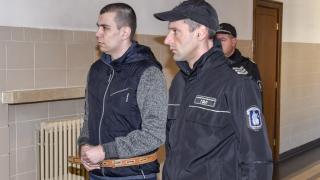 Убиецът на Дарина и малката Никол изнагля в съда! Иска родителите й да... СНИМКИ
