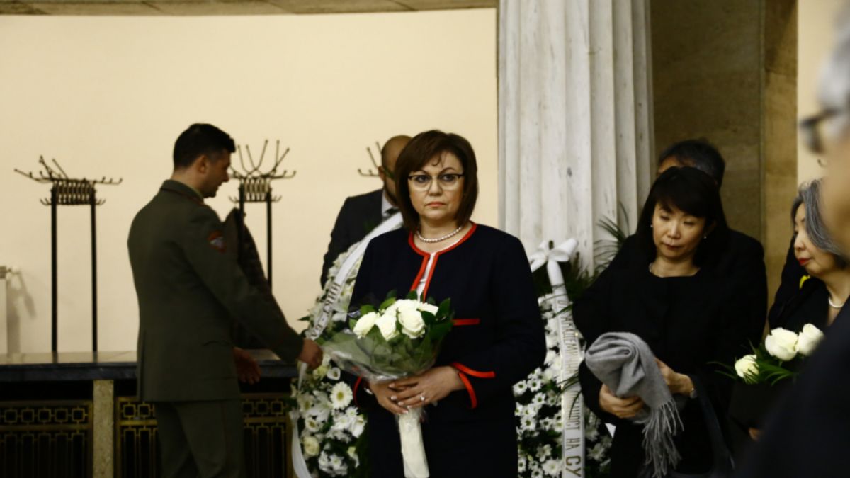 България се сбогува с академик Благовест Сендов СНИМКИ