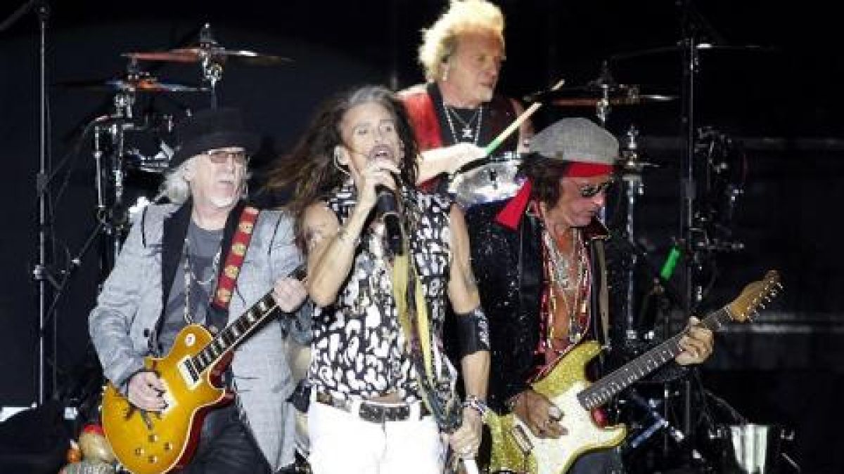 Бесен скандал в Aerosmith, музиканти се хванаха гуша за гуша 